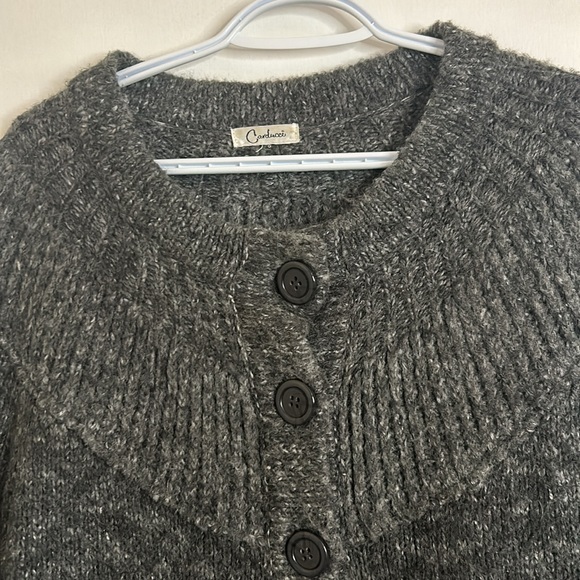 Carducci VGUC beautiful 3 button cardi, Acrylic - Picture 4 of 14